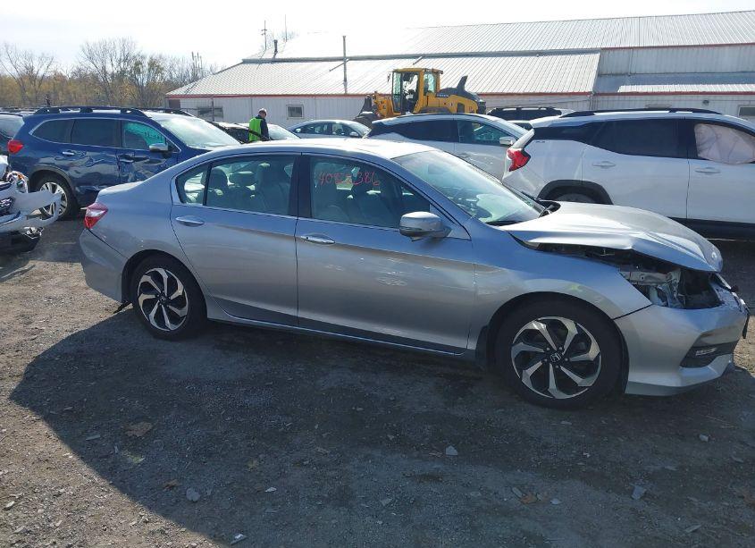 Photo 14 of 2017 Honda Accord EX-L V6 (VIN 1HGCR3F05HA037810)