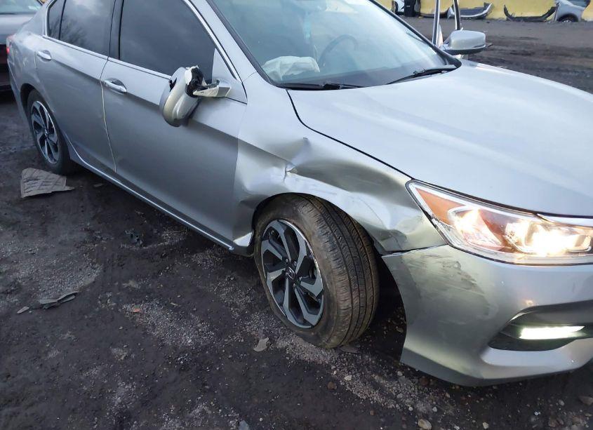 Photo 6 of 2017 Honda Accord EX-L V6 (VIN 1HGCR3F06HA026542)