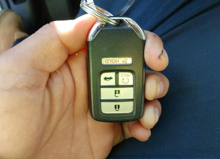 Photo 11 of 2016 Honda Accord EX-L V-6 (VIN 1HGCR3F08GA004668)