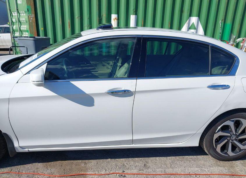 Photo 14 of 2016 Honda Accord EX-L V-6 (VIN 1HGCR3F08GA004668)