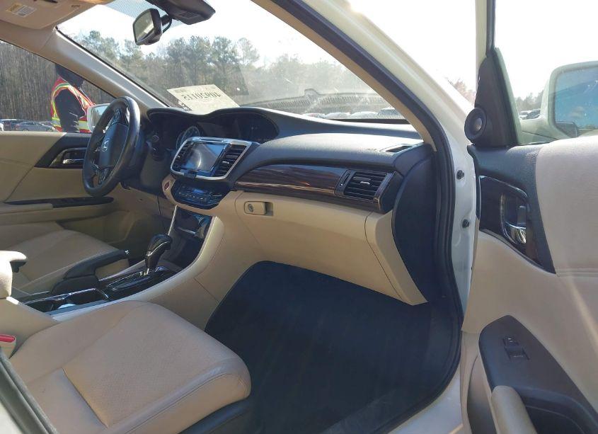 Photo 5 of 2016 Honda Accord EX-L V-6 (VIN 1HGCR3F08GA004668)