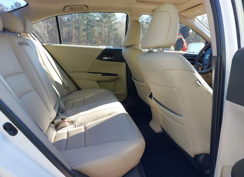 Photo 8 of 2016 Honda Accord EX-L V-6 (VIN 1HGCR3F08GA004668)