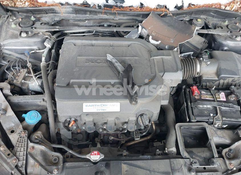 Photo 10 of 2016 Honda Accord EX-L V-6 (VIN 1HGCR3F08GA018246)