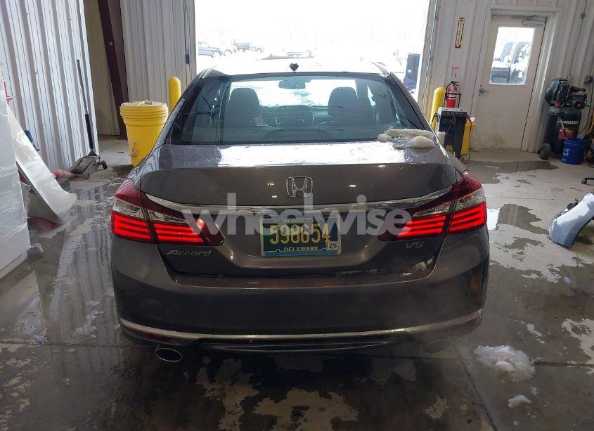 Photo 17 of 2016 Honda Accord EX-L V-6 (VIN 1HGCR3F08GA018246)