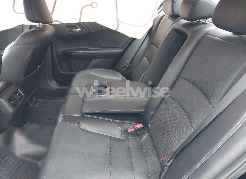 Photo 8 of 2016 Honda Accord EX-L (VIN 1HGCR3F08GA022944)