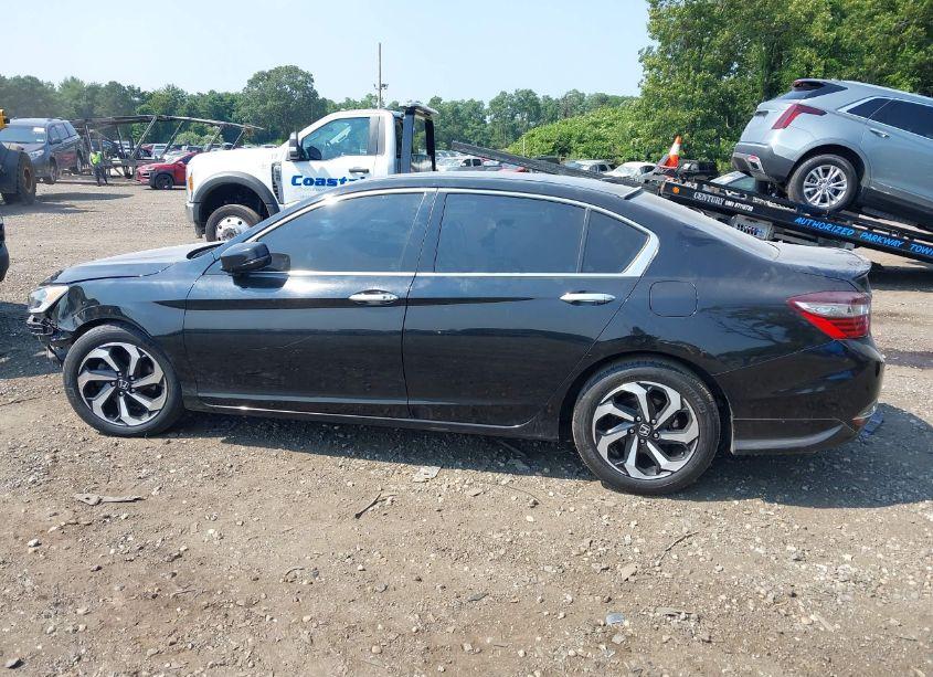 Photo 14 of 2017 Honda Accord EX-L V6 (VIN 1HGCR3F09HA007323)