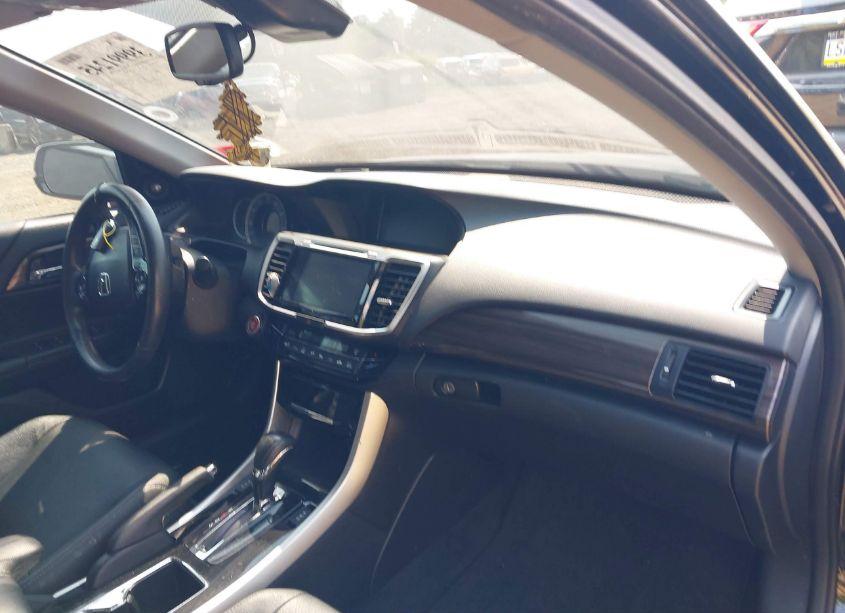 Photo 5 of 2017 Honda Accord EX-L V6 (VIN 1HGCR3F09HA007323)