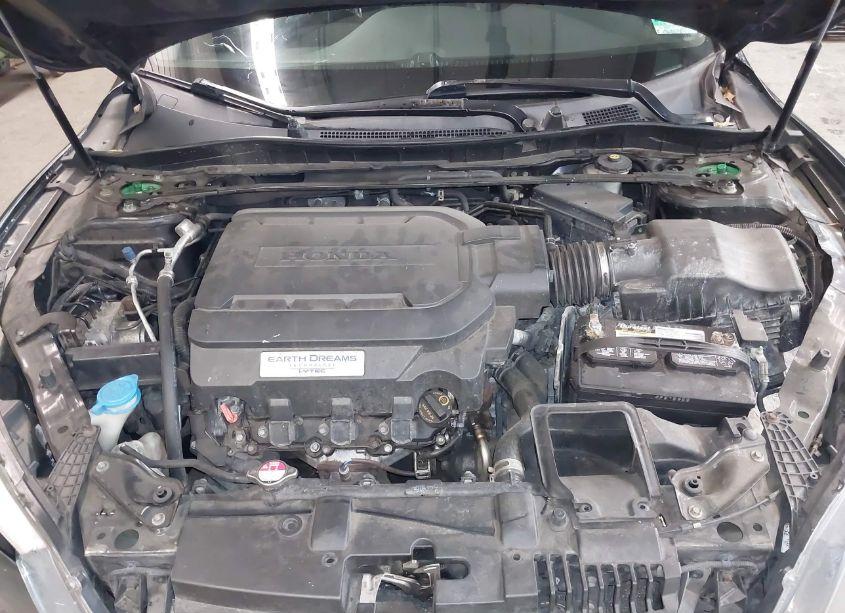 Photo 10 of 2013 Honda Accord EX-L V-6 (VIN 1HGCR3F80DA012796)