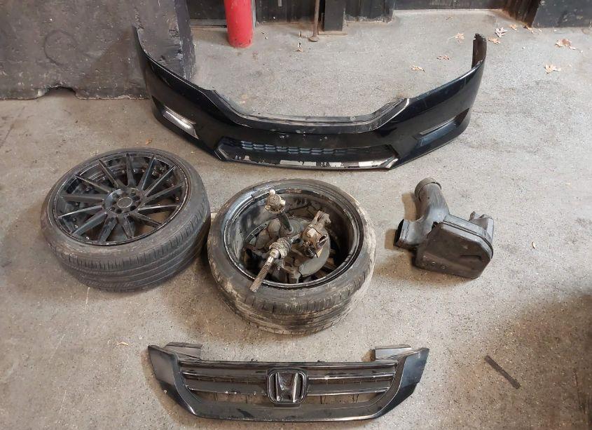 Photo 12 of 2013 Honda Accord EX-L V-6 (VIN 1HGCR3F80DA012796)