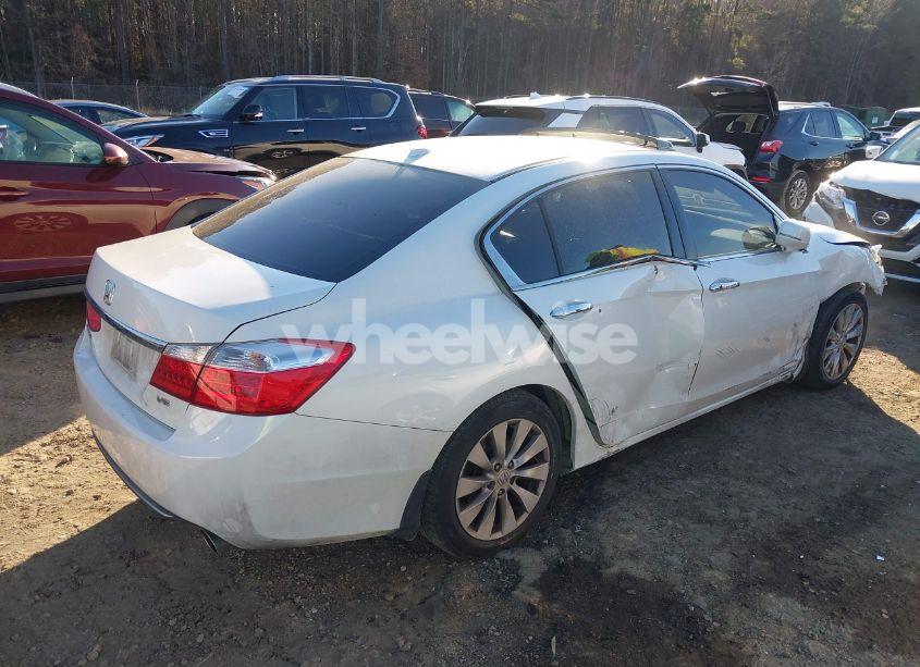 Photo 4 of 2013 Honda Accord EX-L V-6 (VIN 1HGCR3F80DA015178)