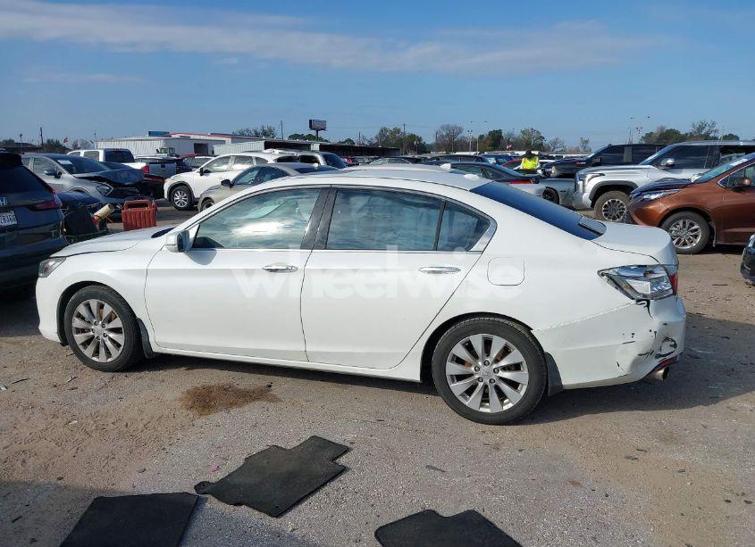 Photo 14 of 2013 Honda Accord EX-L V-6 (VIN 1HGCR3F80DA025824)