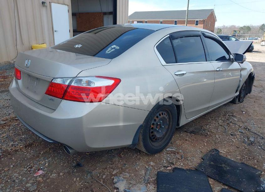 Photo 4 of 2013 Honda Accord EX-L V-6 (VIN 1HGCR3F80DA028240)