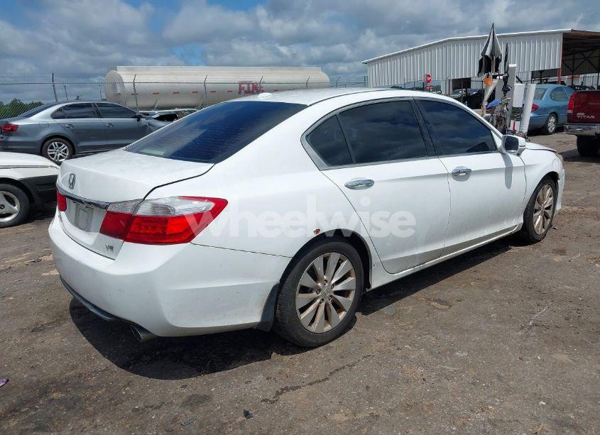Photo 4 of 2013 Honda Accord EX-L V-6 (VIN 1HGCR3F80DA029856)