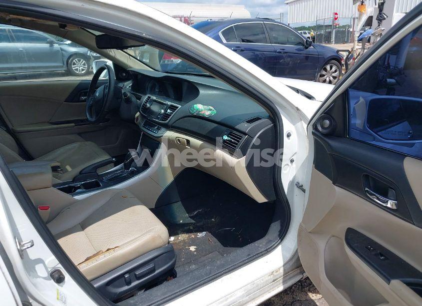 Photo 5 of 2013 Honda Accord EX-L V-6 (VIN 1HGCR3F80DA029856)