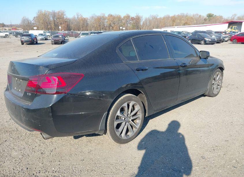 Photo 4 of 2013 Honda Accord EX-L V-6 (VIN 1HGCR3F80DA038184)