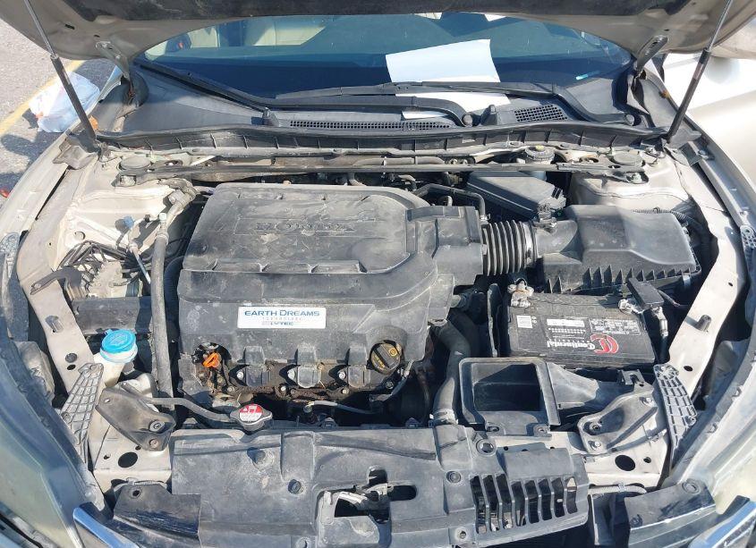 Photo 10 of 2013 Honda Accord EX-L V-6 (VIN 1HGCR3F80DA042252)