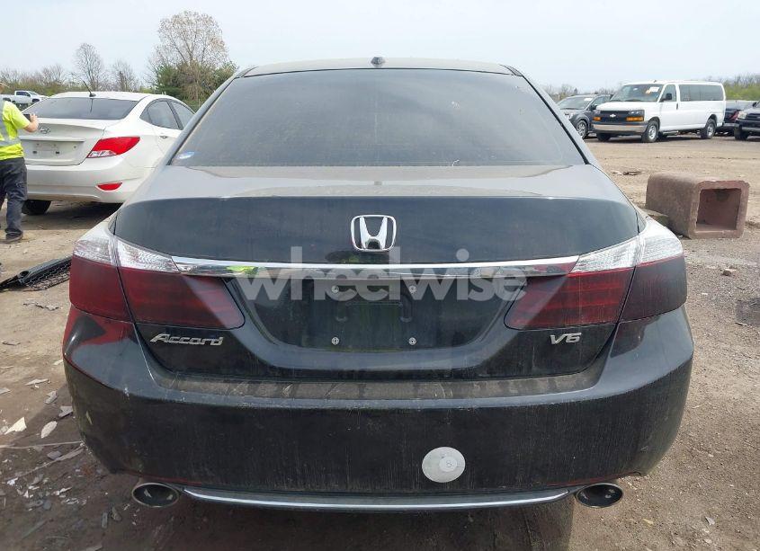 Photo 16 of 2013 Honda Accord EX-L V-6 (VIN 1HGCR3F80DA048410)