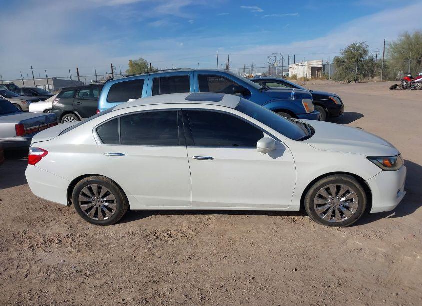 Photo 13 of 2014 Honda Accord EX-L V-6 (VIN 1HGCR3F80EA003839)