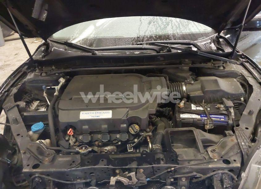 Photo 10 of 2014 Honda Accord EX-L V-6 (VIN 1HGCR3F80EA012217)