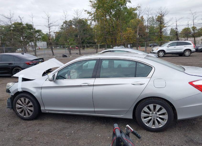 Photo 14 of 2014 Honda Accord EX-L V-6 (VIN 1HGCR3F80EA040776)
