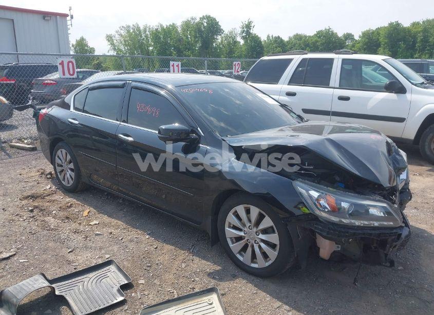 2015 Honda Accord EX-L V-6 (VIN 1HGCR3F80FA014373) main photo