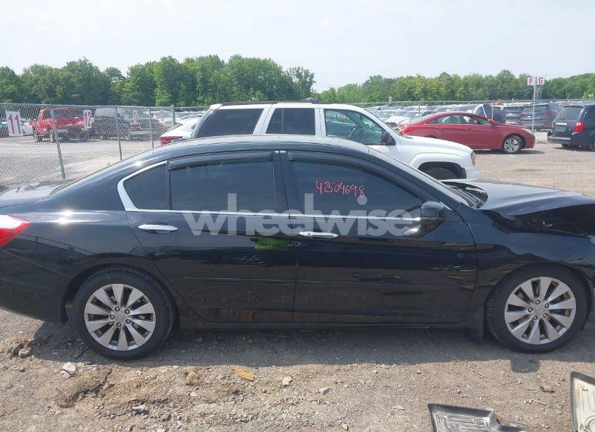 Photo 13 of 2015 Honda Accord EX-L V-6 (VIN 1HGCR3F80FA014373)