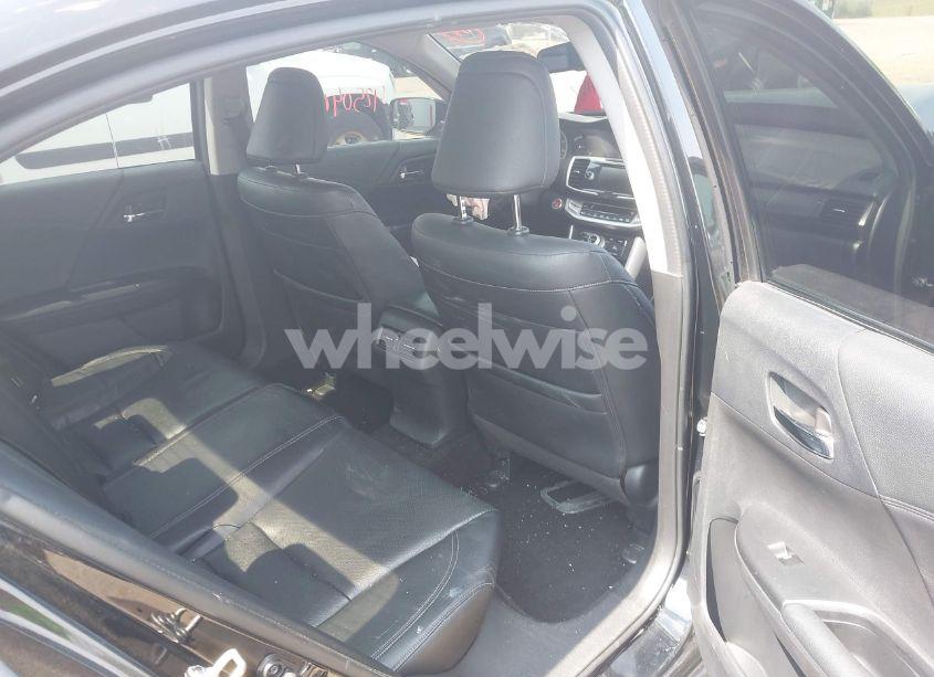 Photo 8 of 2015 Honda Accord EX-L V-6 (VIN 1HGCR3F80FA014373)