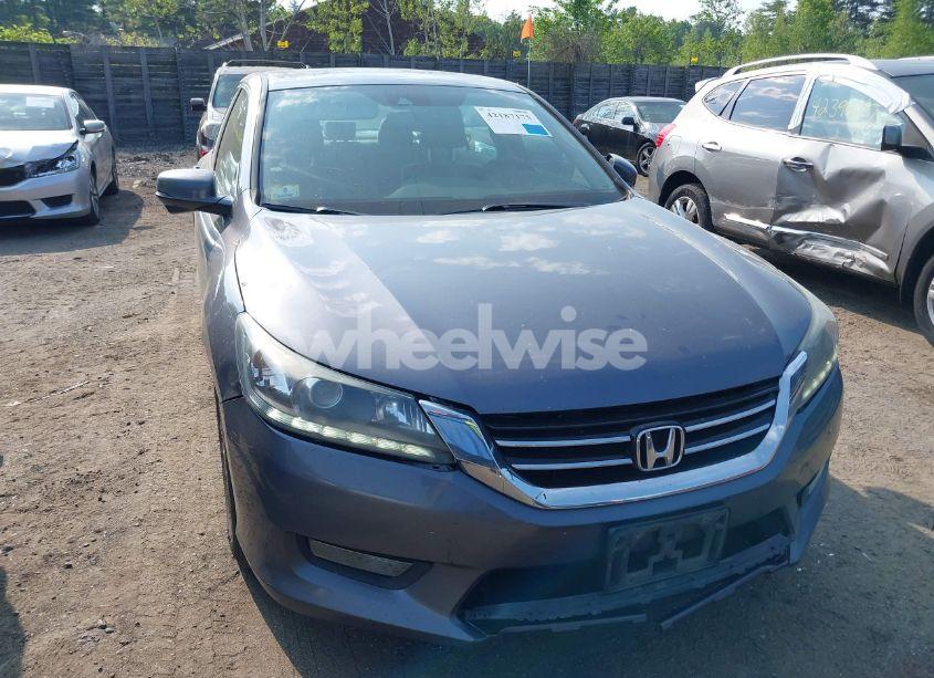 Photo 12 of 2015 Honda Accord EX-L V-6 (VIN 1HGCR3F80FA033120)