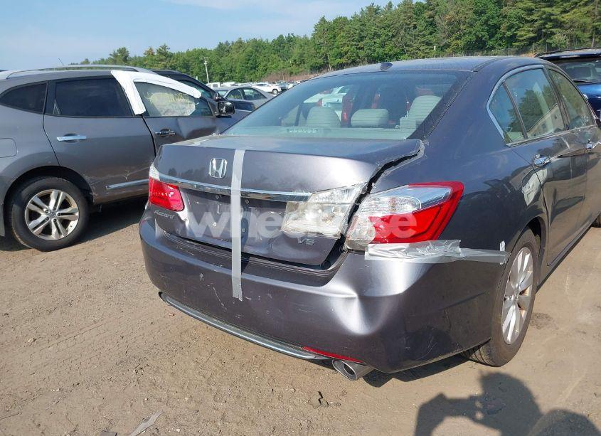 Photo 16 of 2015 Honda Accord EX-L V-6 (VIN 1HGCR3F80FA033120)