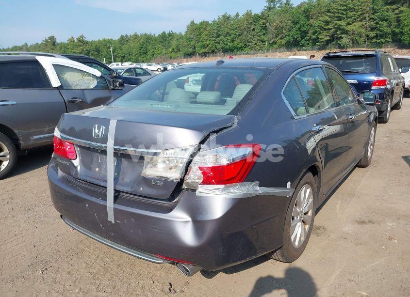 Photo 4 of 2015 Honda Accord EX-L V-6 (VIN 1HGCR3F80FA033120)