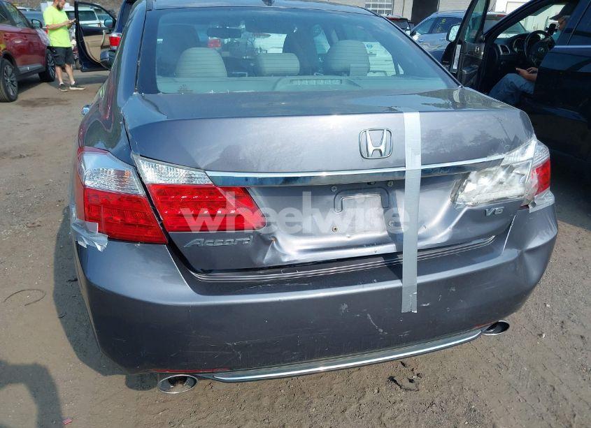 Photo 6 of 2015 Honda Accord EX-L V-6 (VIN 1HGCR3F80FA033120)