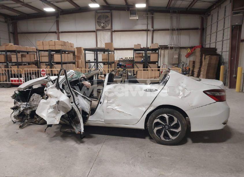 Photo 15 of 2017 Honda Accord EX-L V6 (VIN 1HGCR3F80HA017387)