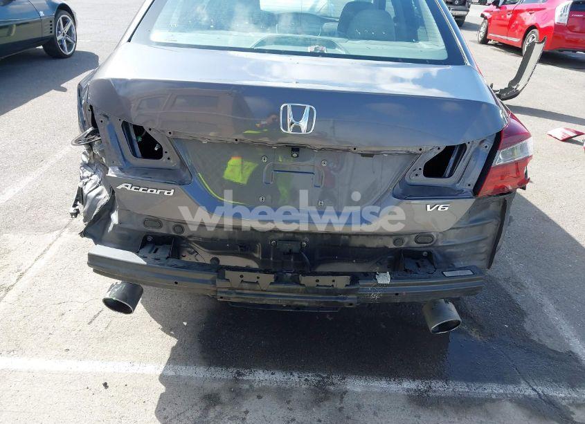 Photo 6 of 2017 Honda Accord EX-L V6 (VIN 1HGCR3F80HA019933)