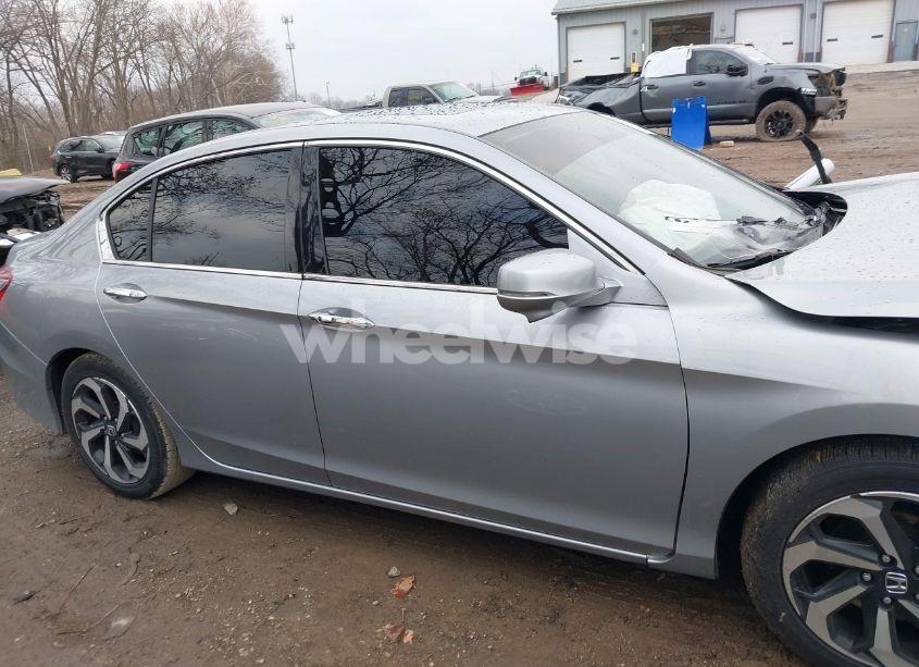 Photo 13 of 2017 Honda Accord EX-L V6 (VIN 1HGCR3F80HA040748)