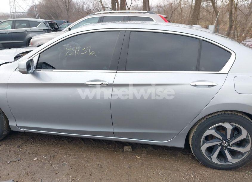 Photo 14 of 2017 Honda Accord EX-L V6 (VIN 1HGCR3F80HA040748)