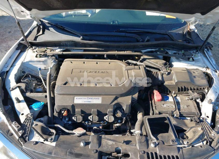 Photo 10 of 2017 Honda Accord EX-L V6 (VIN 1HGCR3F80HA045125)