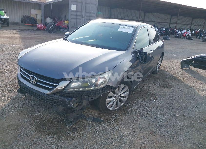 Photo 2 of 2013 Honda Accord EX-L V-6 (VIN 1HGCR3F81DA030868)