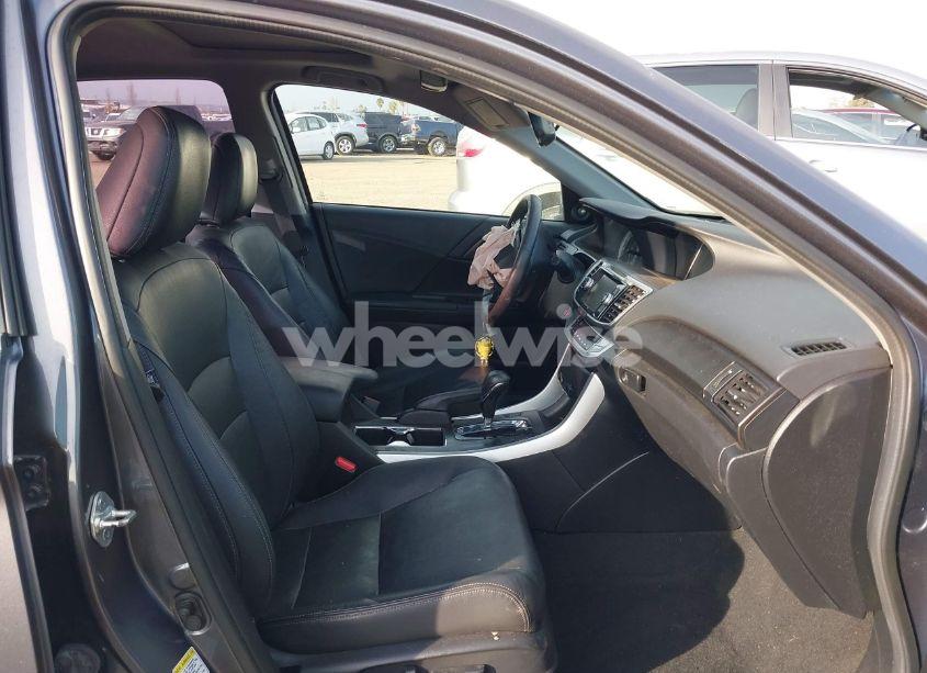 Photo 5 of 2013 Honda Accord EX-L V-6 (VIN 1HGCR3F81DA030868)