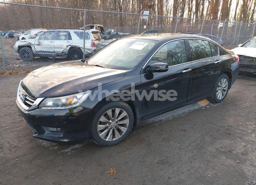 Photo 2 of 2014 Honda Accord EX-L V-6 (VIN 1HGCR3F81EA005440)