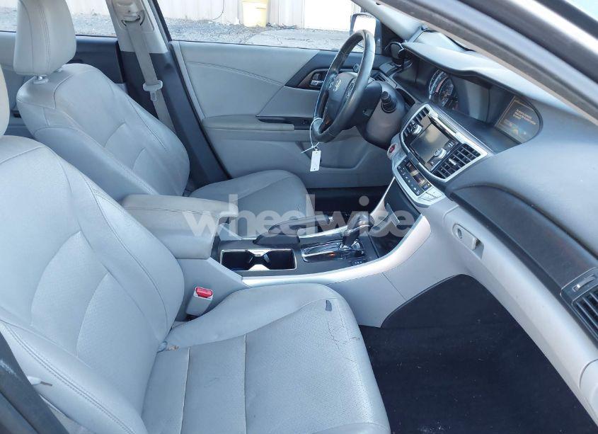 Photo 5 of 2014 Honda Accord EX-L V-6 (VIN 1HGCR3F81EA009102)
