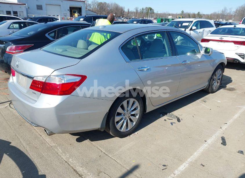 Photo 4 of 2014 Honda Accord EX-L V-6 (VIN 1HGCR3F81EA014266)