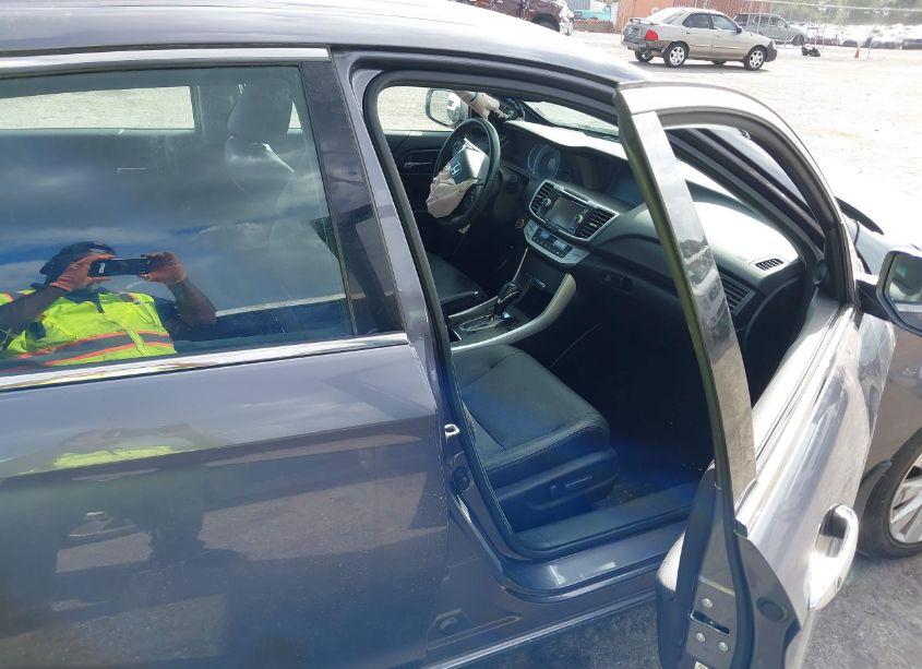 Photo 5 of 2014 Honda Accord EX-L V-6 (VIN 1HGCR3F81EA035702)