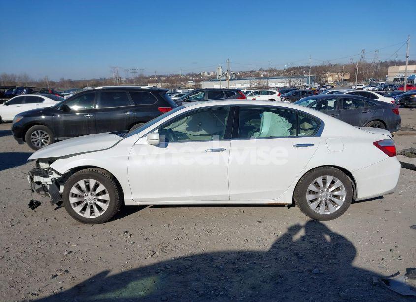 Photo 13 of 2014 Honda Accord EX-L V-6 (VIN 1HGCR3F81EA042147)