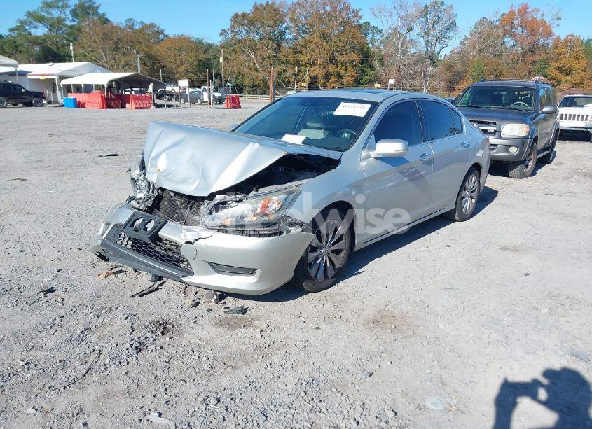 Photo 2 of 2015 Honda Accord EX-L V-6 (VIN 1HGCR3F81FA009540)