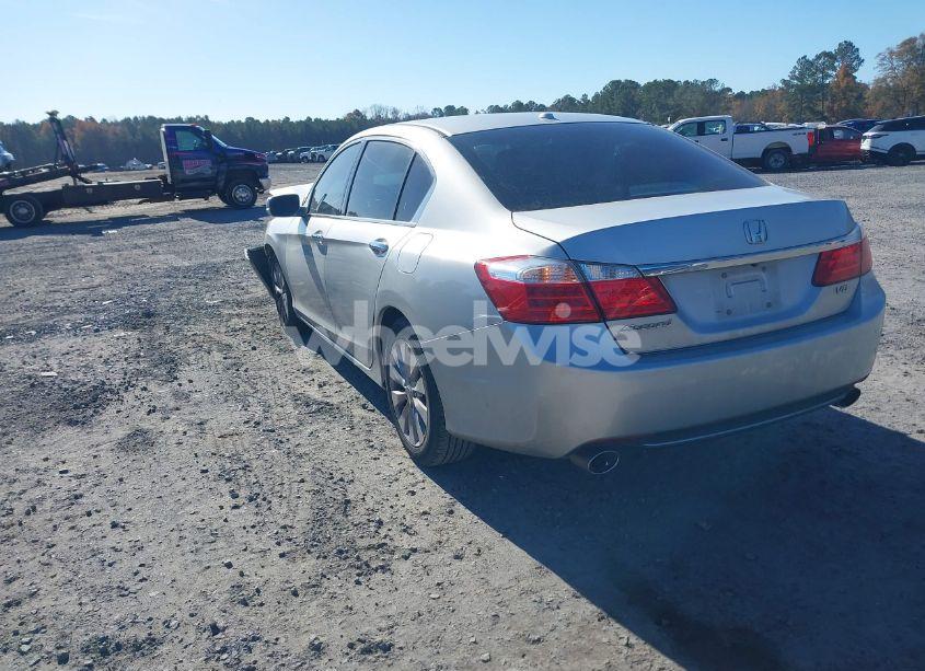 Photo 3 of 2015 Honda Accord EX-L V-6 (VIN 1HGCR3F81FA009540)