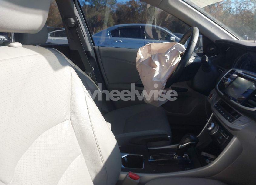 Photo 5 of 2015 Honda Accord EX-L V-6 (VIN 1HGCR3F81FA009540)