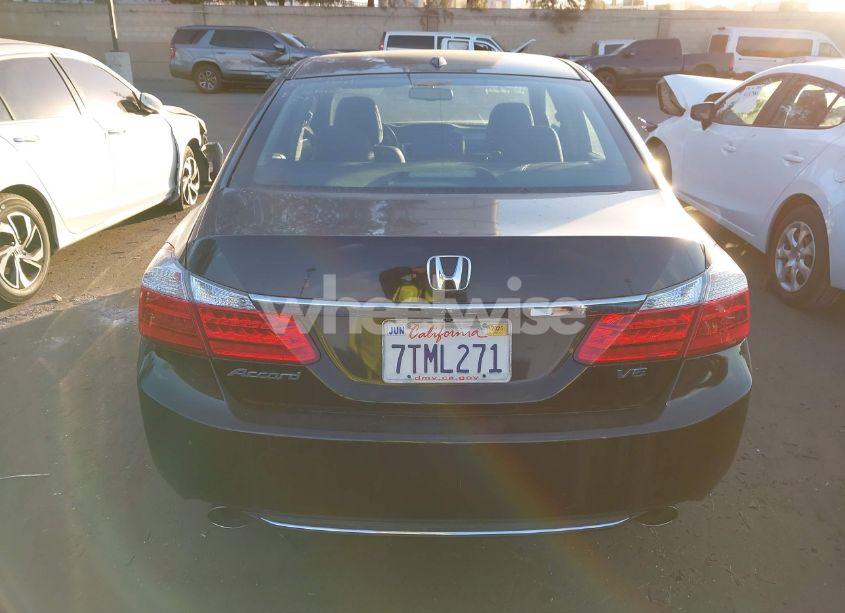 Photo 17 of 2015 Honda Accord EX-L V-6 (VIN 1HGCR3F81FA012034)