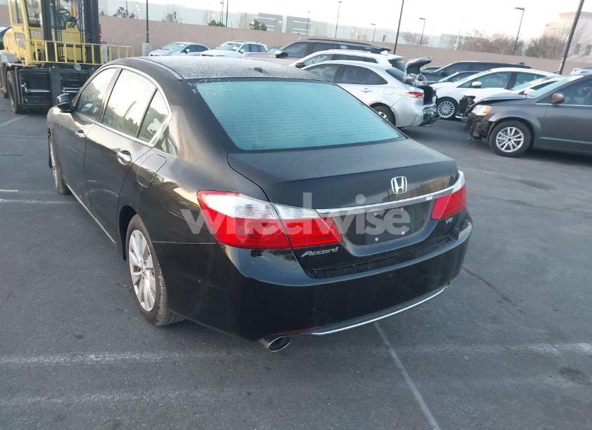 Photo 3 of 2015 Honda Accord EX-L V-6 (VIN 1HGCR3F81FA012034)