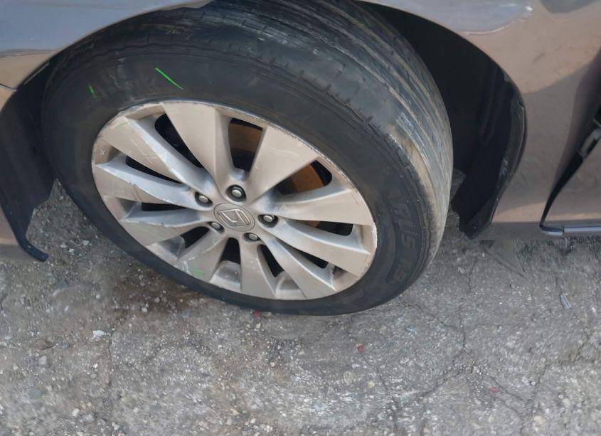 Photo 12 of 2015 Honda Accord EX-L V-6 (VIN 1HGCR3F81FA026533)