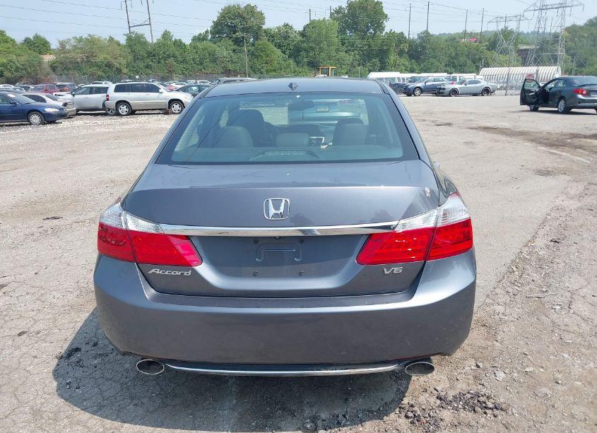 Photo 17 of 2015 Honda Accord EX-L V-6 (VIN 1HGCR3F81FA026533)